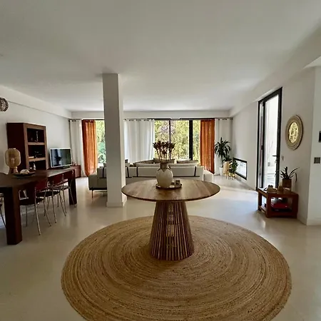 빌라 Rumah Bali 칸느